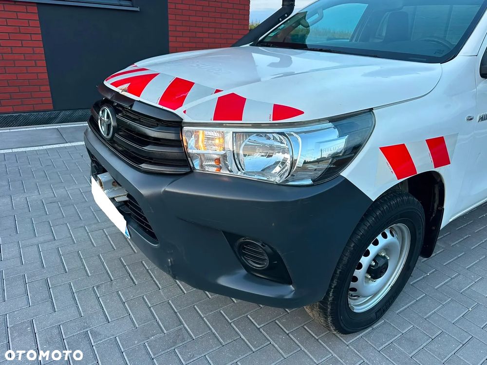 Toyota Hilux 2.4 D-4D Single Cab DL 4x2 - 23