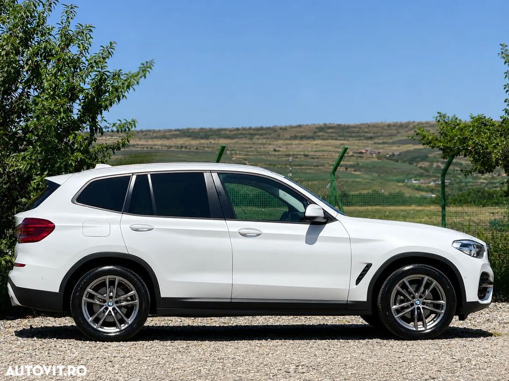 BMW X3 xDrive20d AT xLine - 9