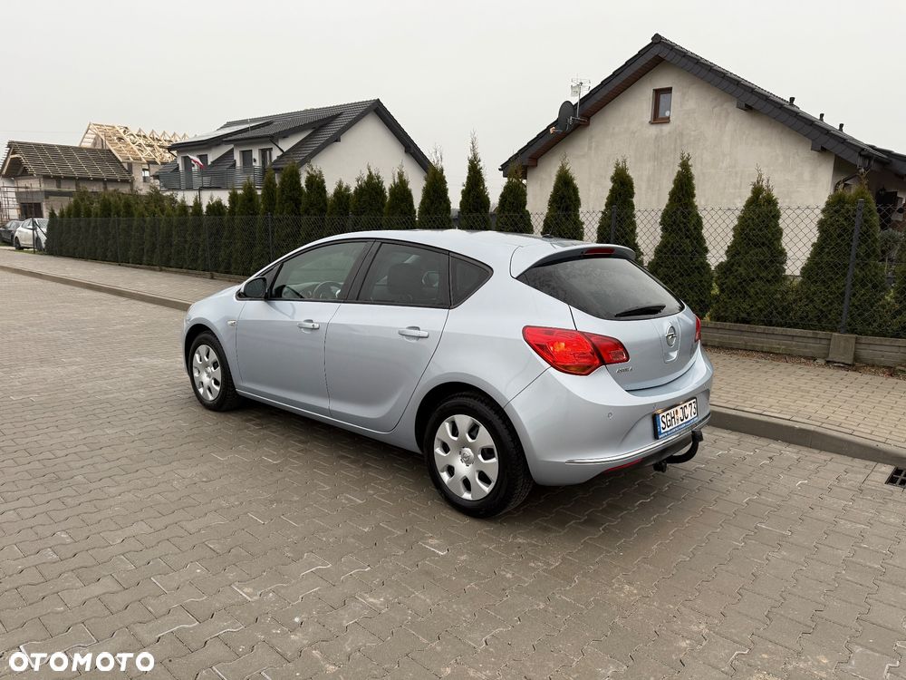 Opel Astra - 6
