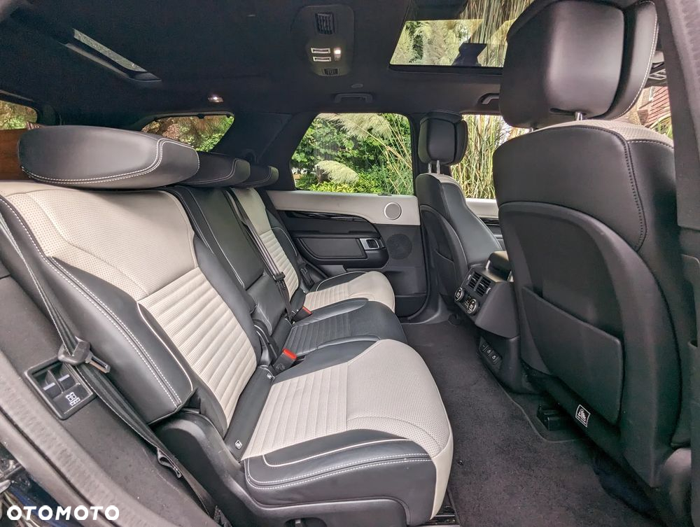 Land Rover Discovery V 3.0 P360 mHEV Metropolitan Edition - 15