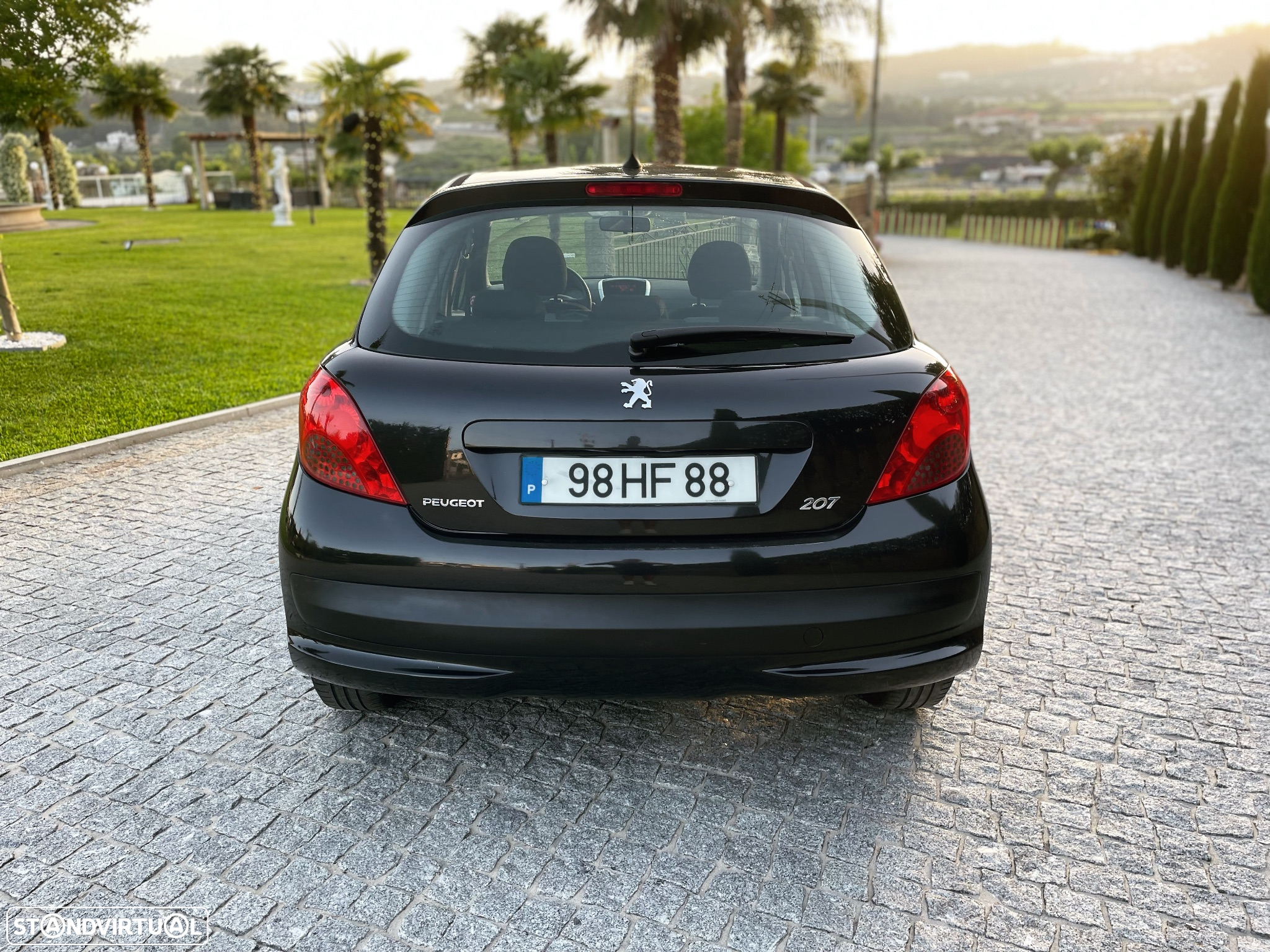 Peugeot 208 - 4