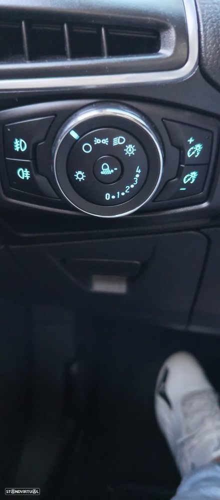 Ford Focus SW 1.6 TDCi Titanium - 16