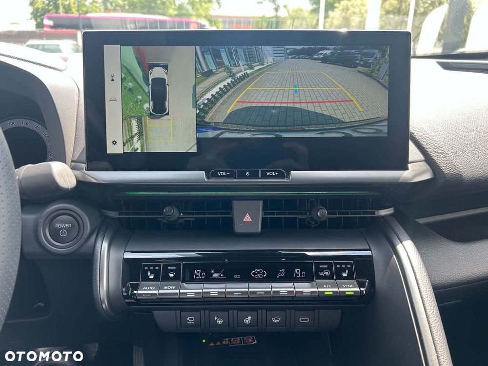 Toyota C-HR - 16