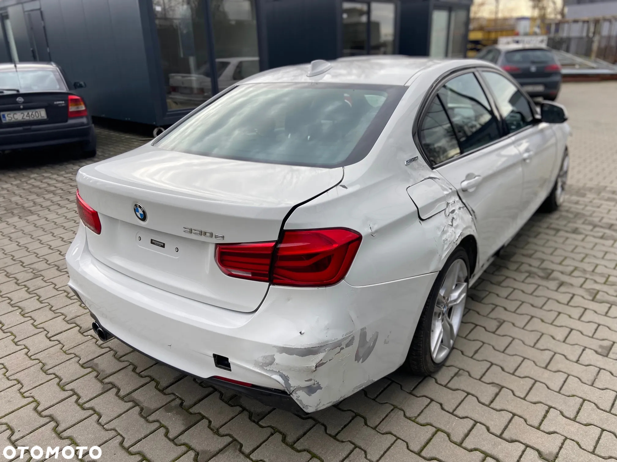 BMW Seria 3 330e M Sport sport - 8