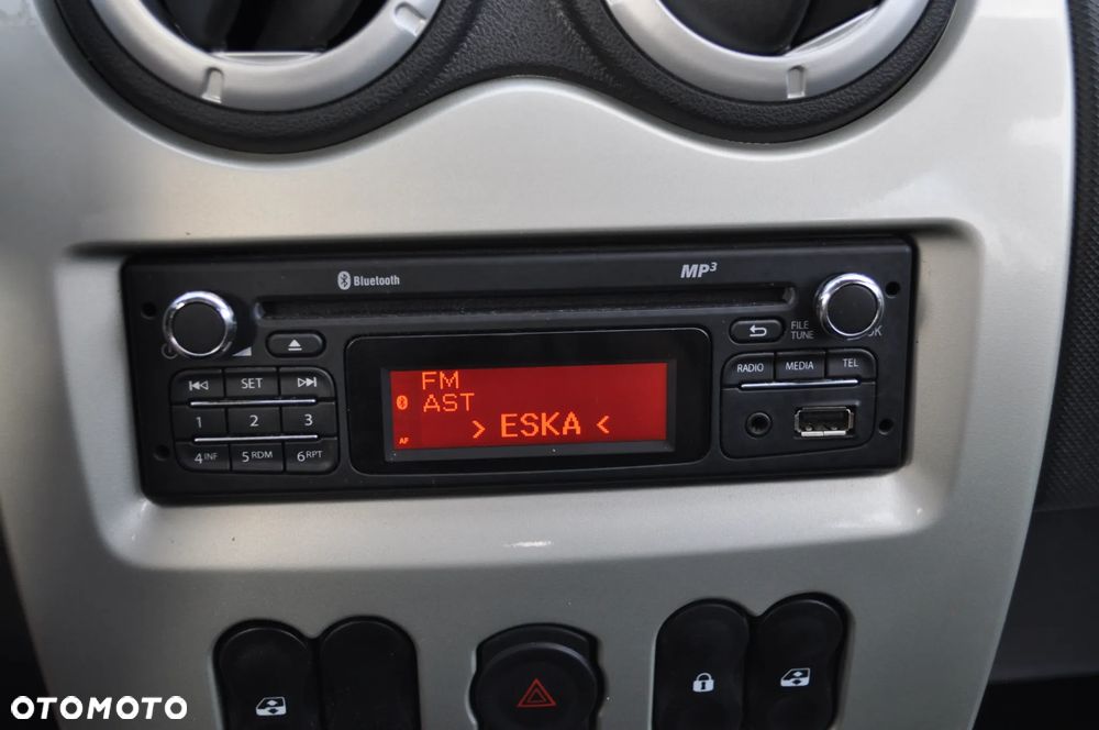 Dacia Sandero 1.6 Laureate BL - 26