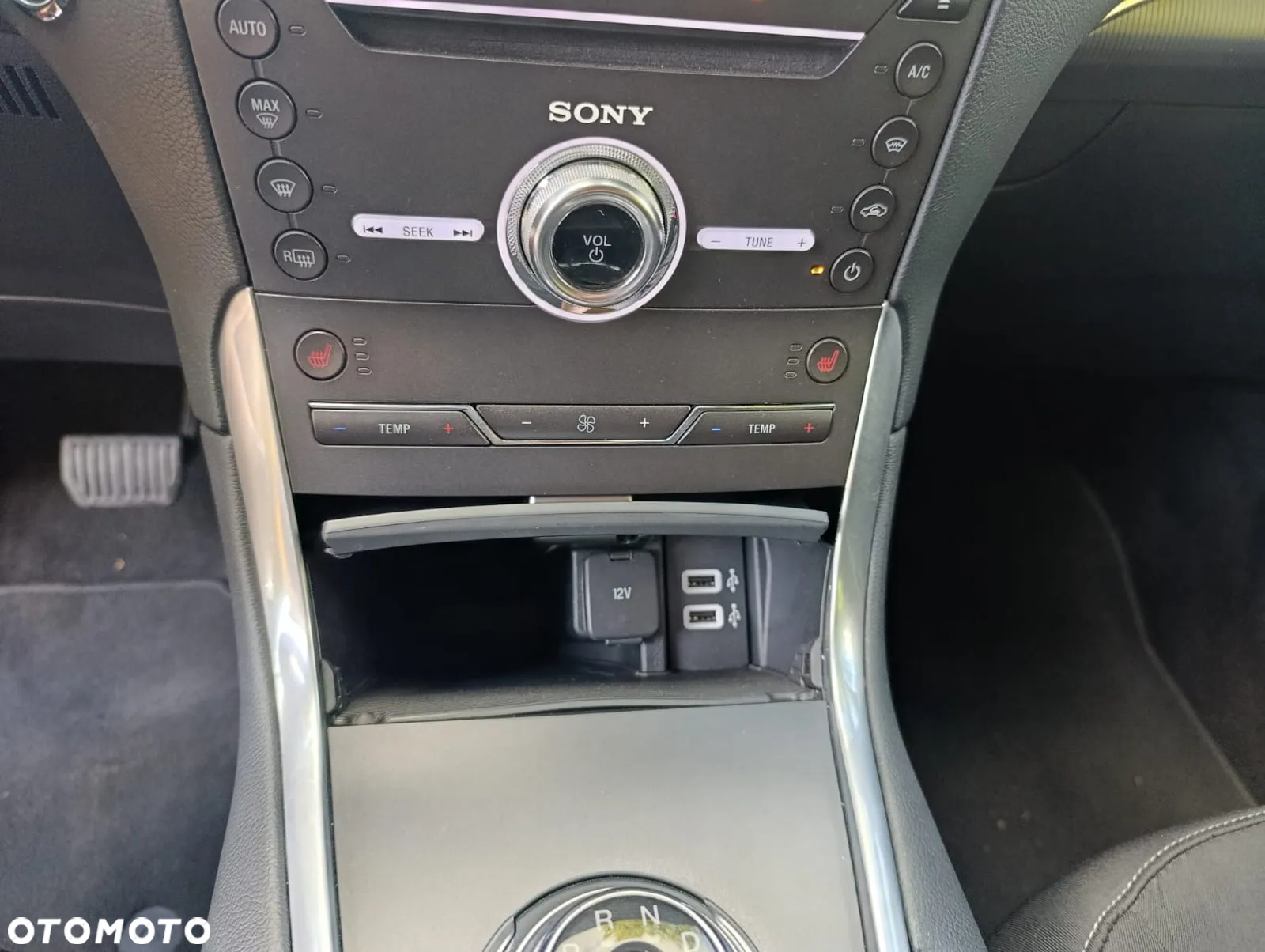 Ford Galaxy 2.0 EcoBlue Titanium - 23