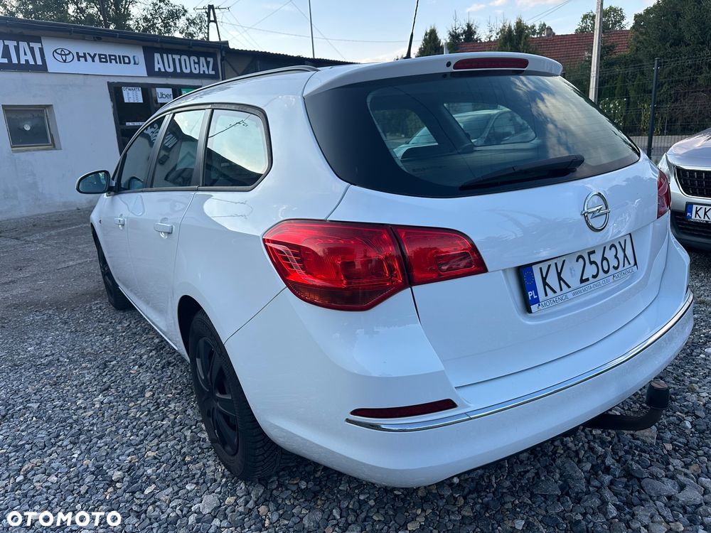 Opel Astra 1.7 CDTI - 11