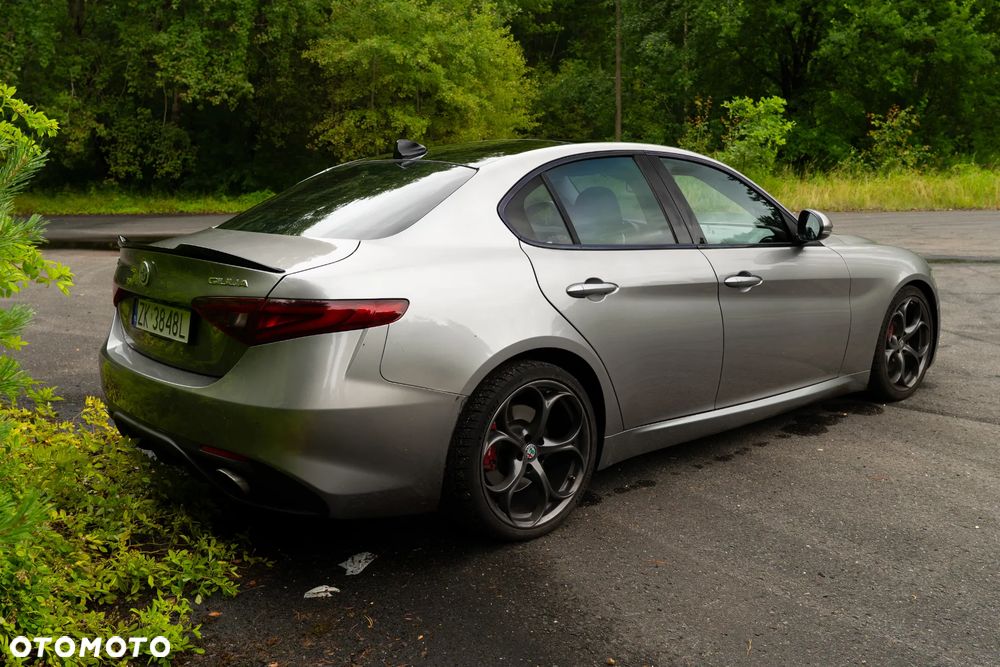 Alfa Romeo Giulia - 9