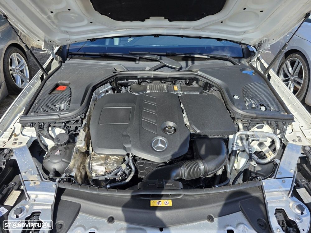 Mercedes-Benz E 220 - 32