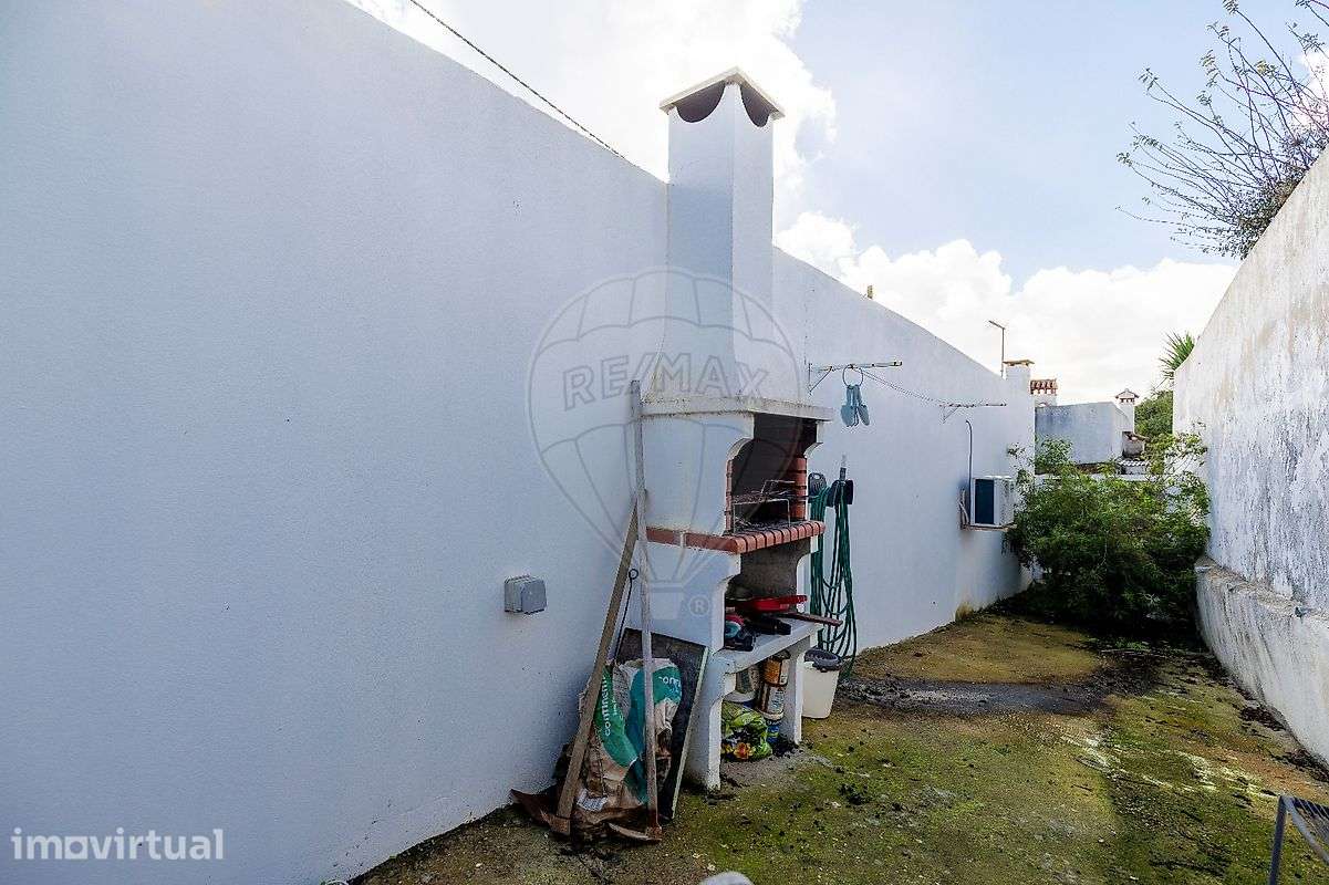 Moradia T1 para venda - Grande imagem: 3/17