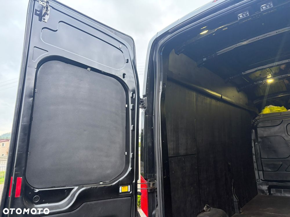 Ford Transit - 38