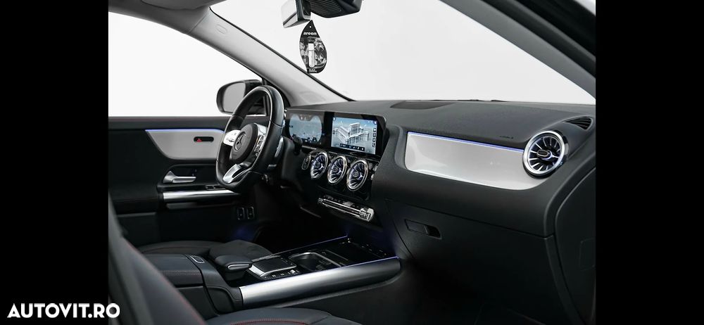 Mercedes-Benz GLA - 17