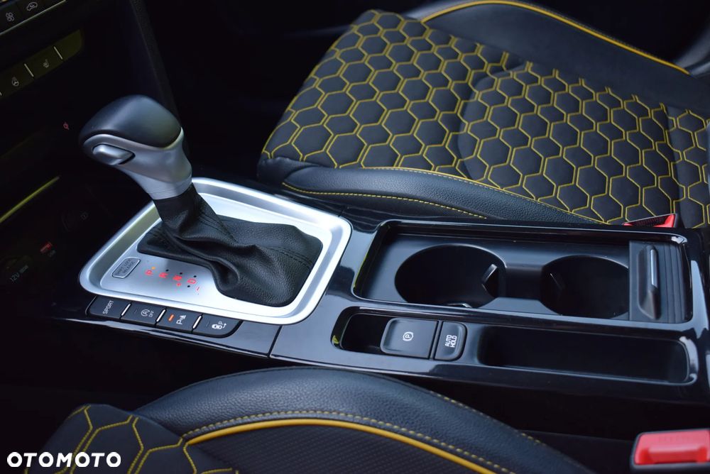 Kia XCeed 1.5 T-GDI OPF DCT7 JBL Sound Edition - 17