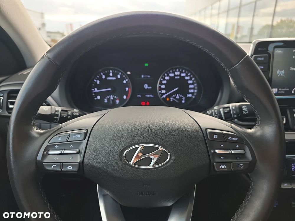 Hyundai i30 1.5 DPI Smart - 17