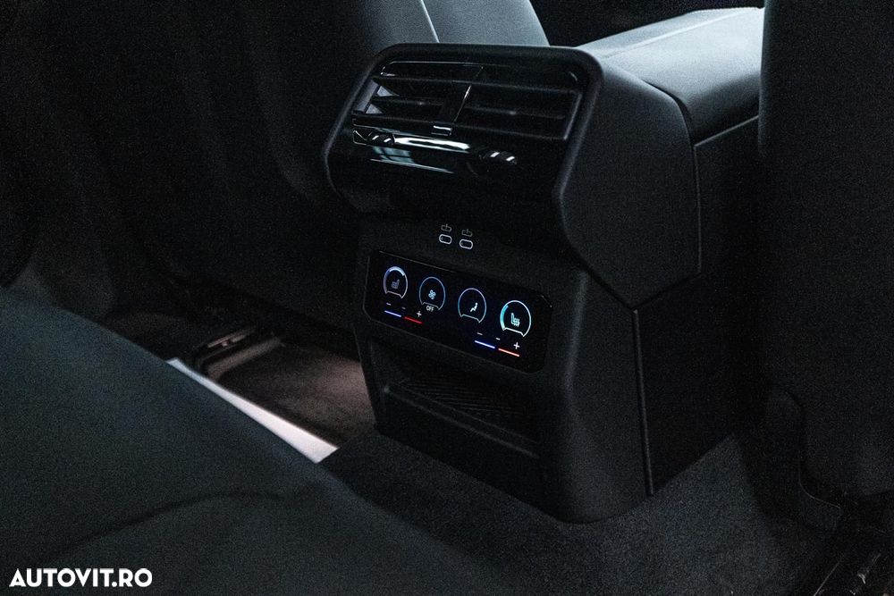 BMW M5 xDrive AT PHEV - 17