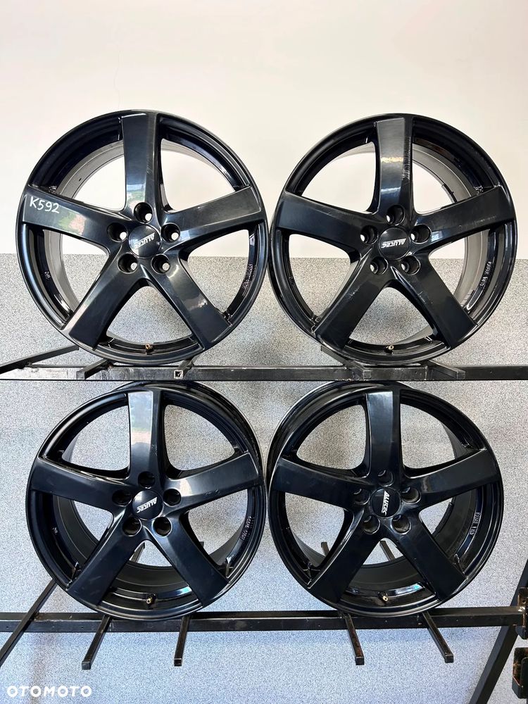 4 FELGI ALU. AUDI A4 B8,B9,VW PASSAT B6,B7,B8, T-ROC, ARTEON, SKODA SUPERB, MERCEDES KLASA C,E , COUPE 18'' 7,5J ET39 - 1