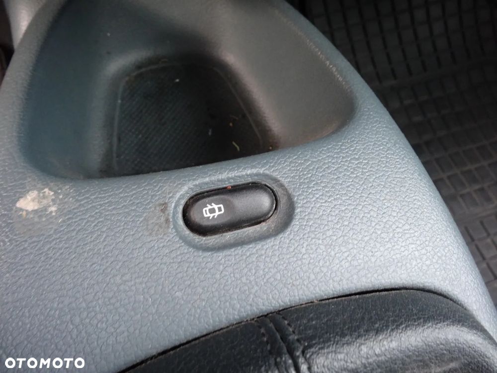 Renault Kangoo 1.4 Alize - 26
