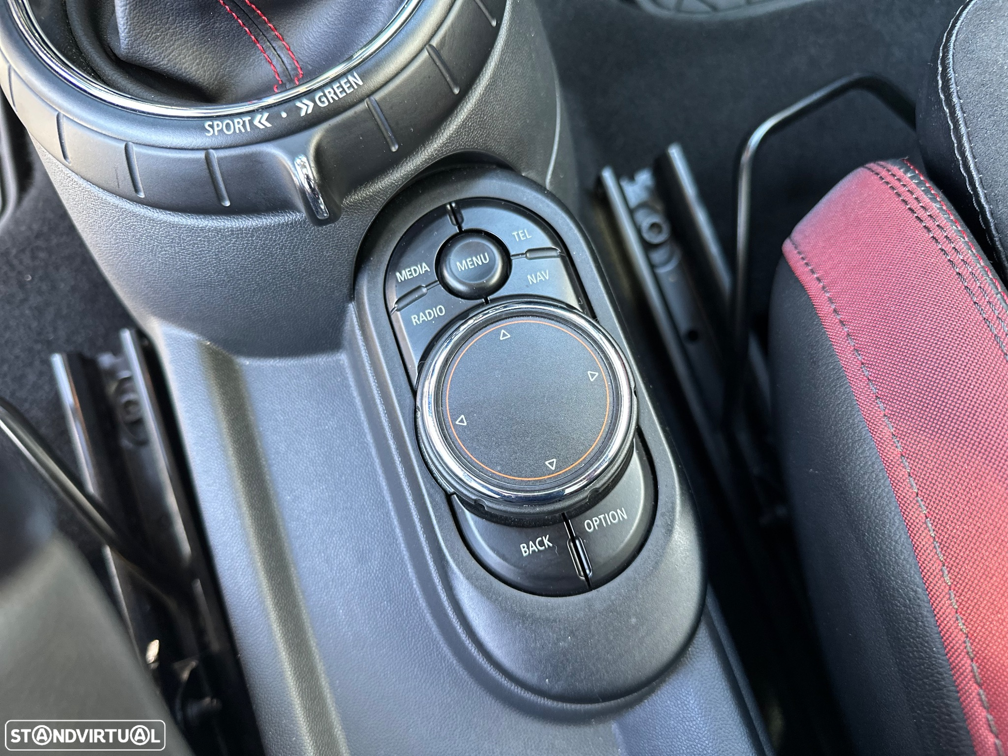 MINI 3 Portas John Cooper Works Auto Desportiva - 27