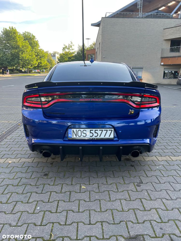 Dodge Charger 6.4 Scat Pack - 39