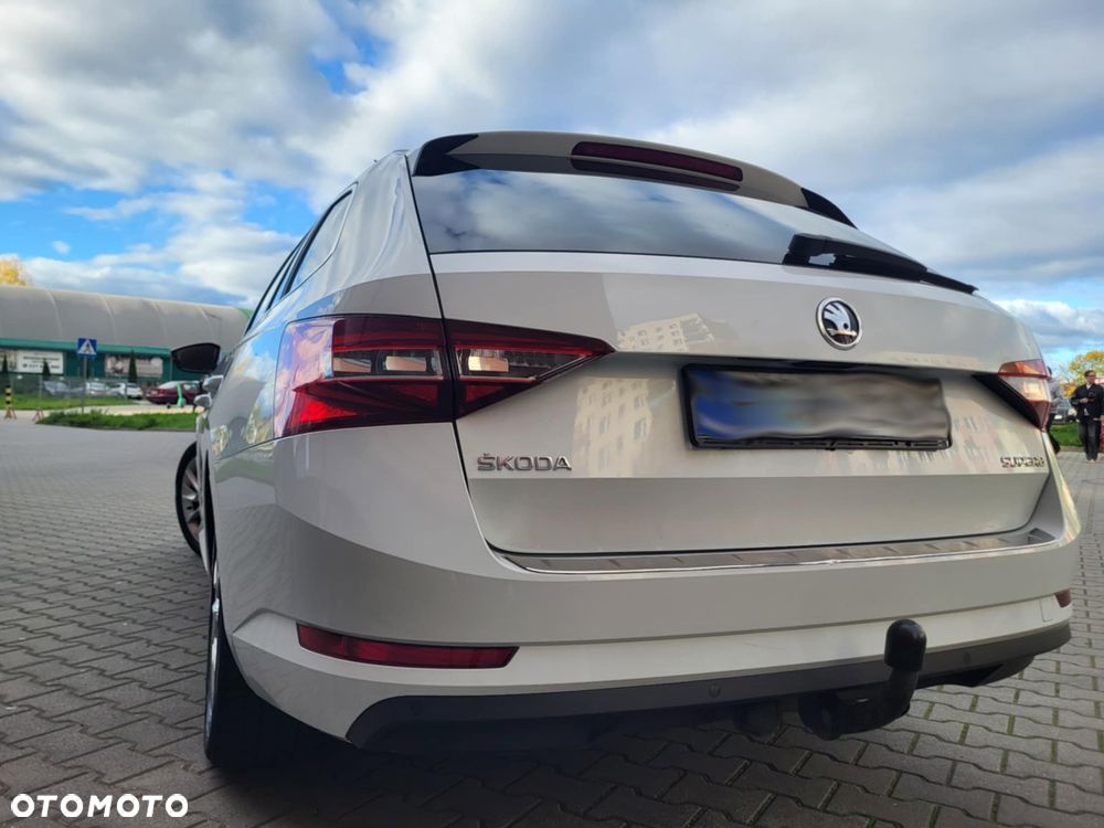 Skoda Superb 2.0 TDI Active DSG - 21