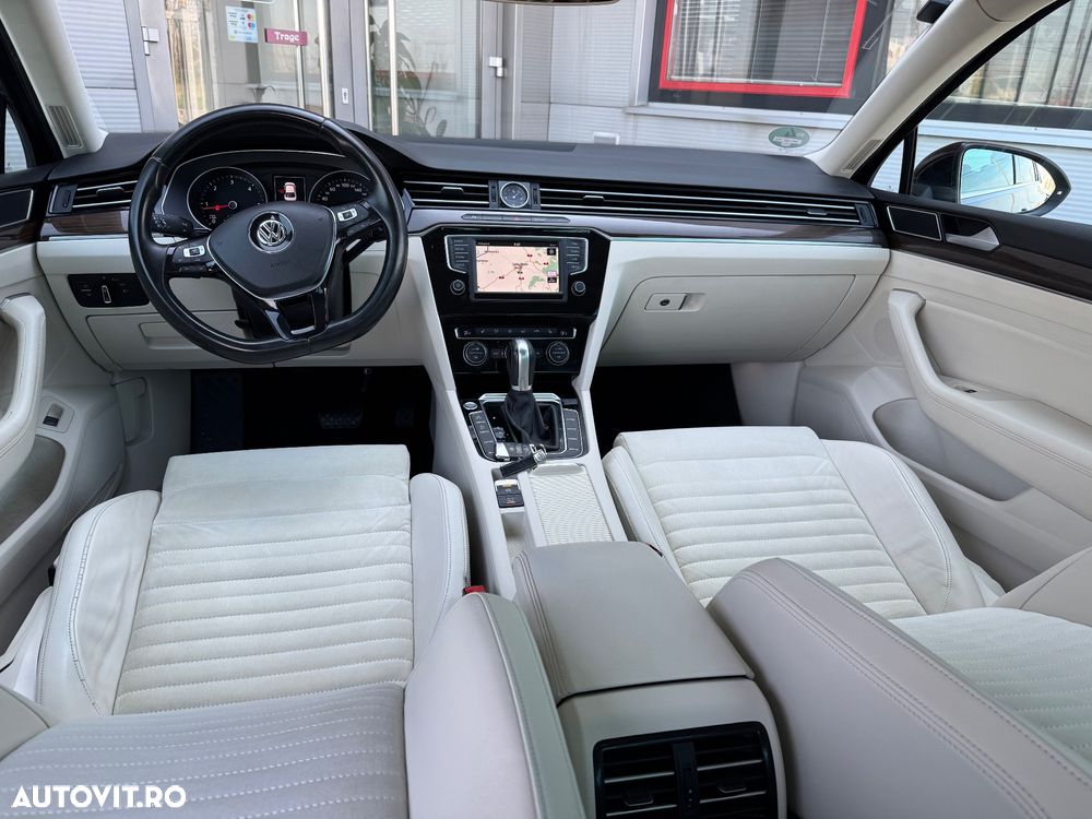 Volkswagen Passat 2.0 TDI DSG Highline - 12