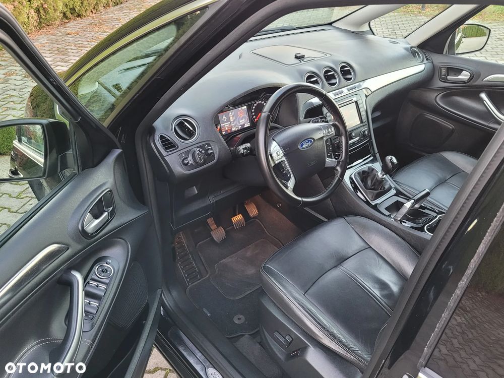 Ford S-Max 2.0 TDCi DPF Titanium - 19