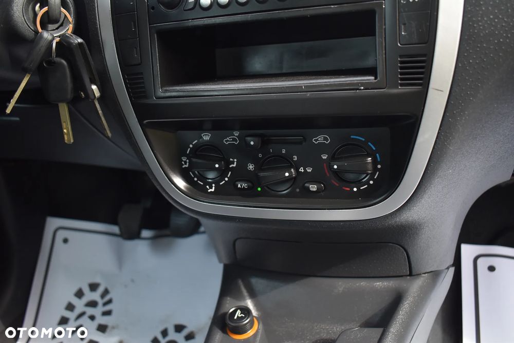 Citroën C3 1.6 VTR - 28