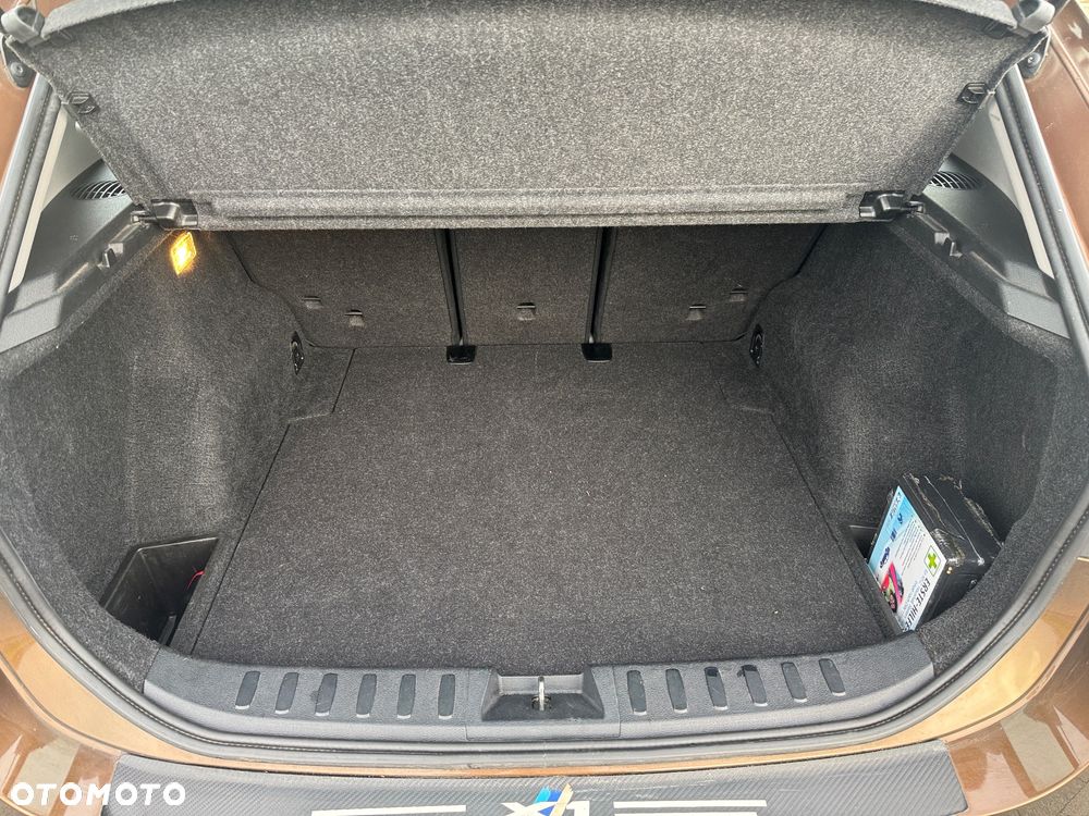 BMW X1 sDrive18d xLine - 23