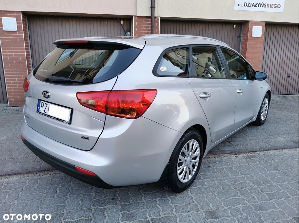 Kia Ceed 1.6 CRDi Business Line - 34