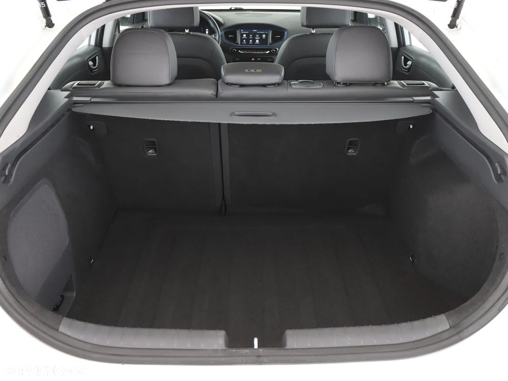 Hyundai IONIQ - 20