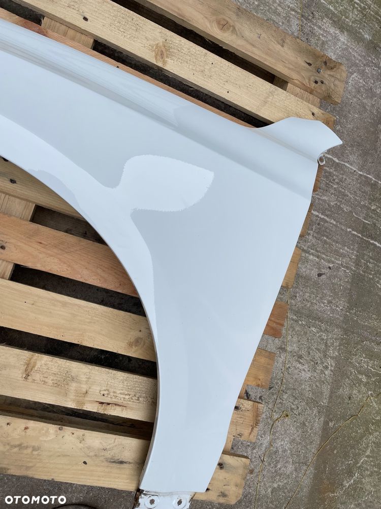 BŁOTNIK LEWY PRZÓD PRZEDNI AUDI Q5 I 8R0 BIAŁY - 3