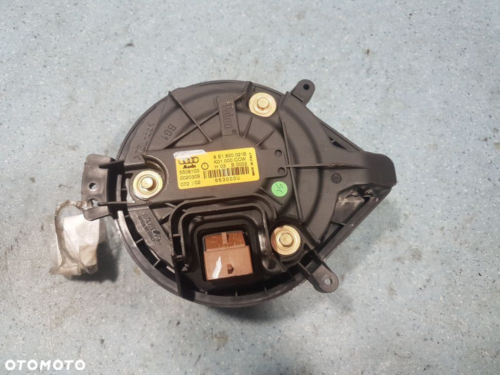 AUDI A4 B6 DMUCHAWA POWIETRZA 8E1820021B - 3