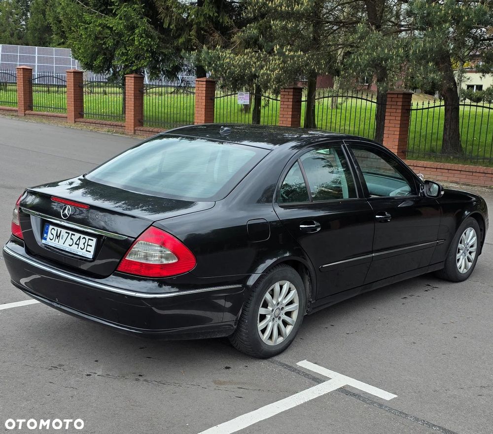 Mercedes-Benz Klasa E 200 CDI Elegance - 3
