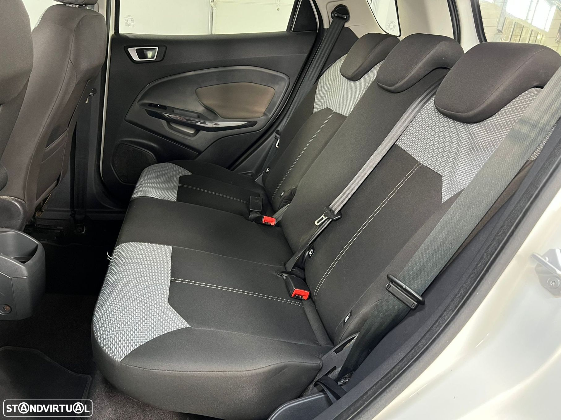 Ford EcoSport 1.0 EcoBoost Titanium - 6