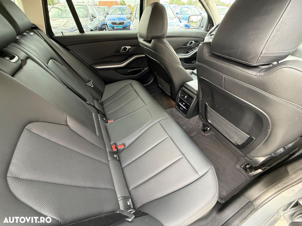 BMW Seria 3 - 18
