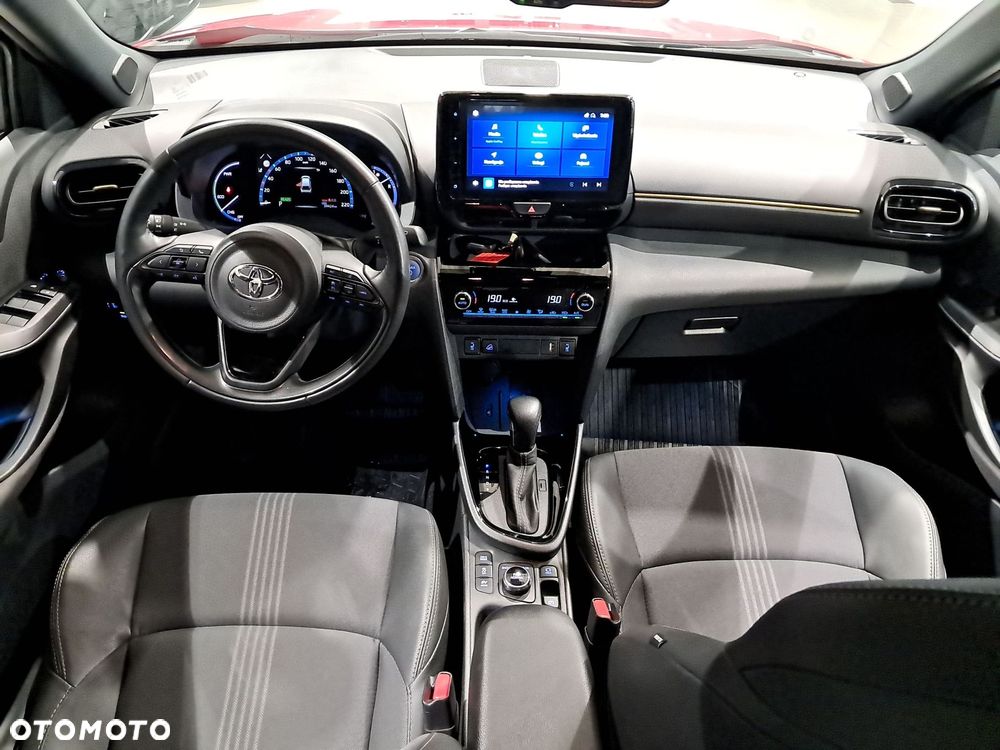 Toyota Yaris Cross - 12