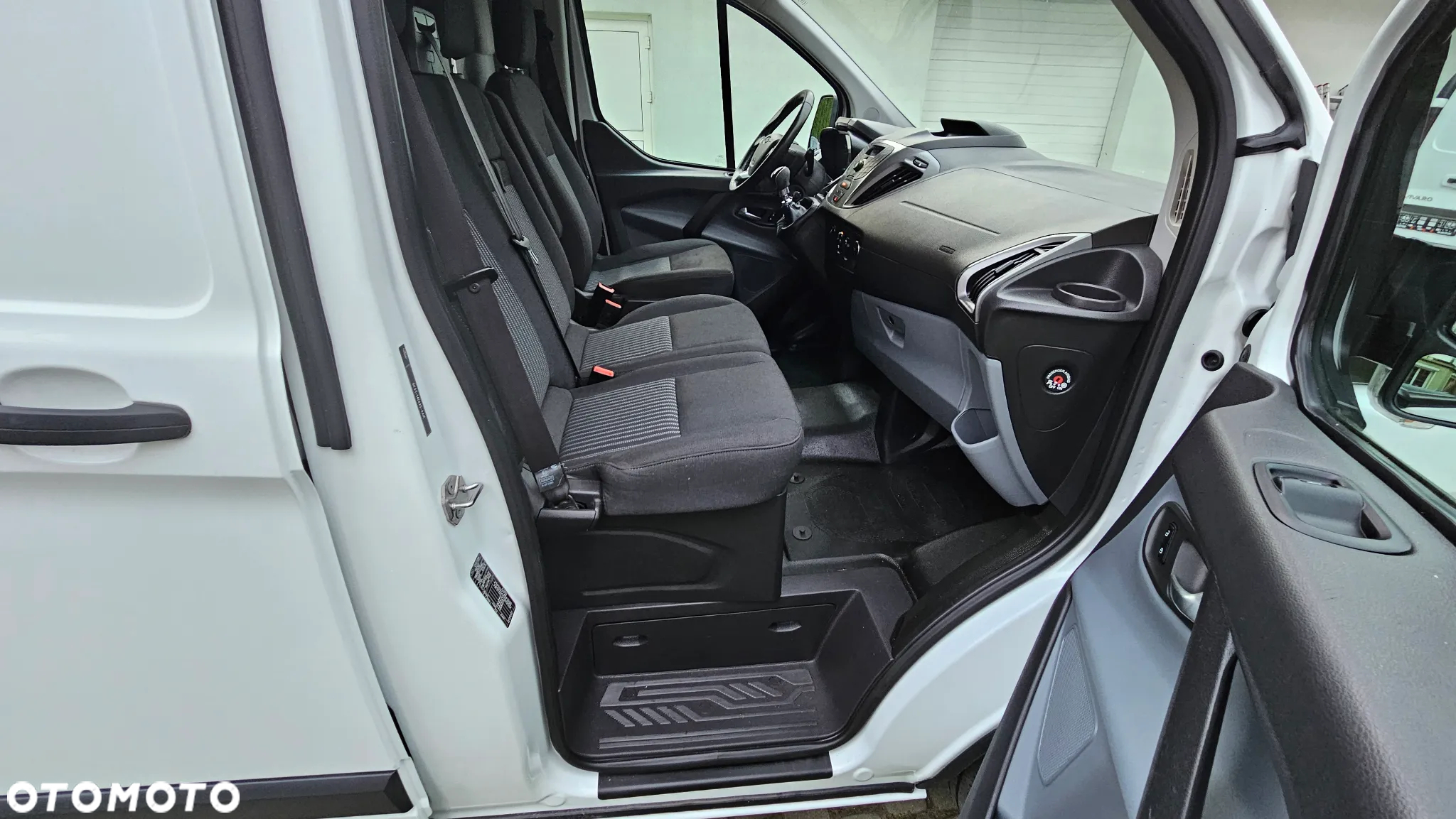 Ford Custom 2,0TDCI - 26