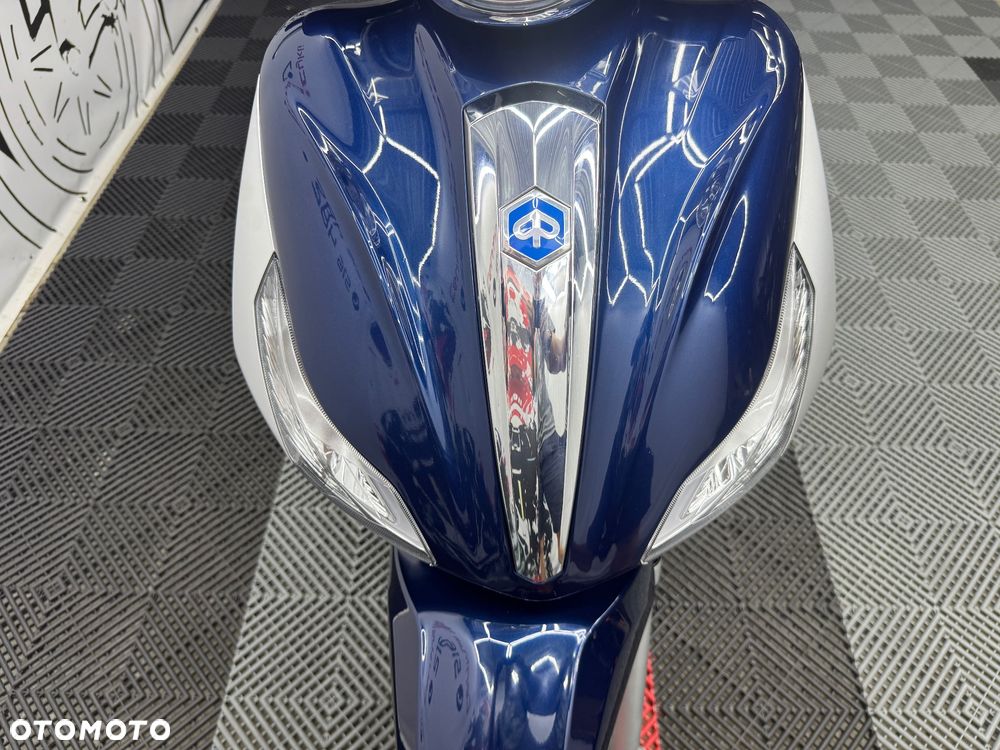 Piaggio Medley - 10