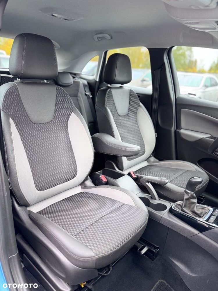 Opel Crossland X - 31