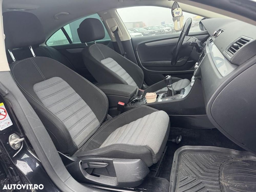 Volkswagen Passat CC - 9