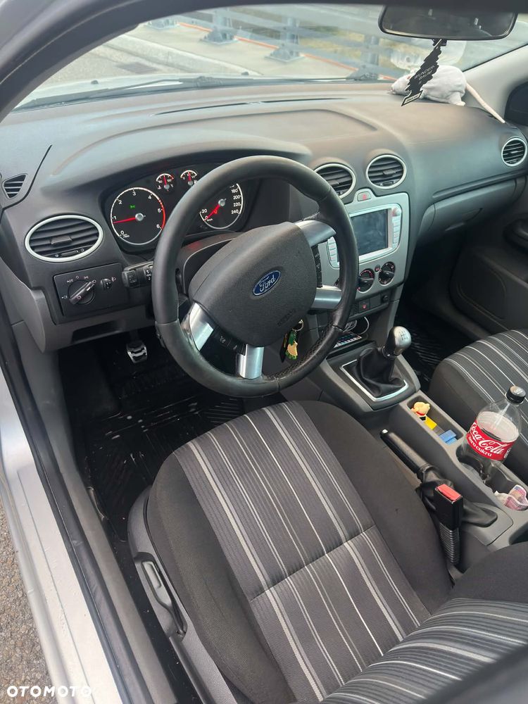 Ford Focus - 10