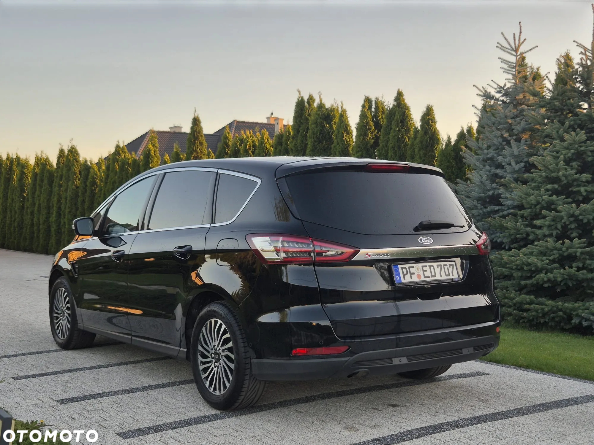 Ford S-Max 2.0 TDCi Titanium PowerShift - 4