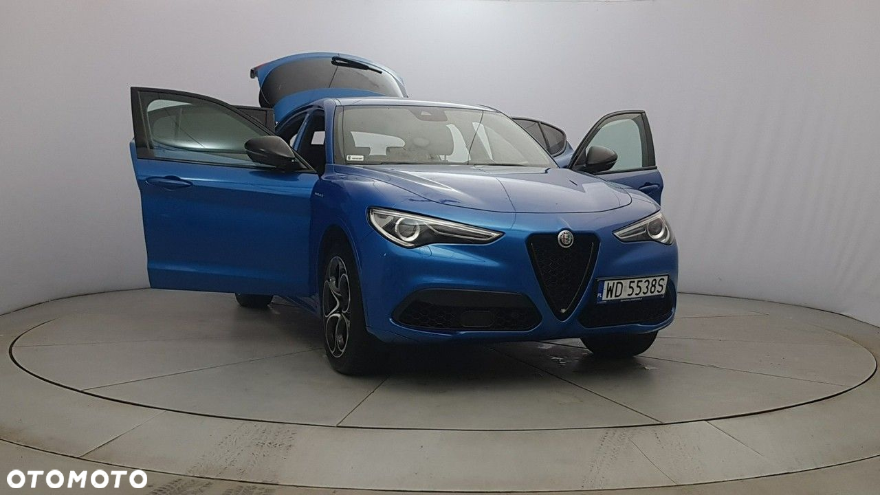 Alfa Romeo Stelvio - 9