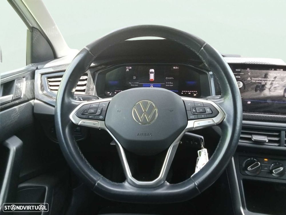 VW Polo 1.0 TSI Urban DSG - 12