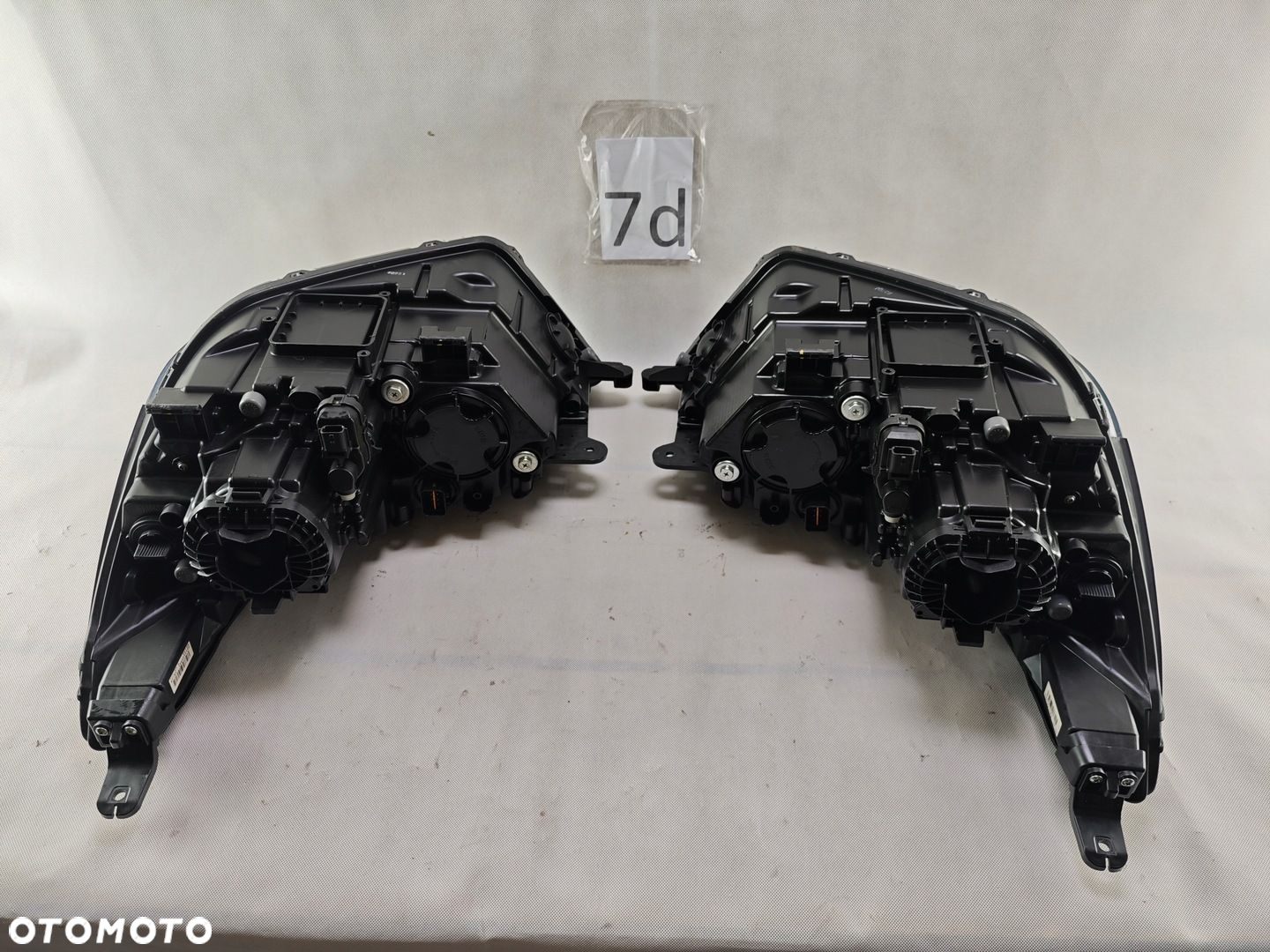 SSANGYONG TIVOLI SSANG YONG REFLEKTOR LED LEWY PRAWY SOCZEWKA LAMPA - 13