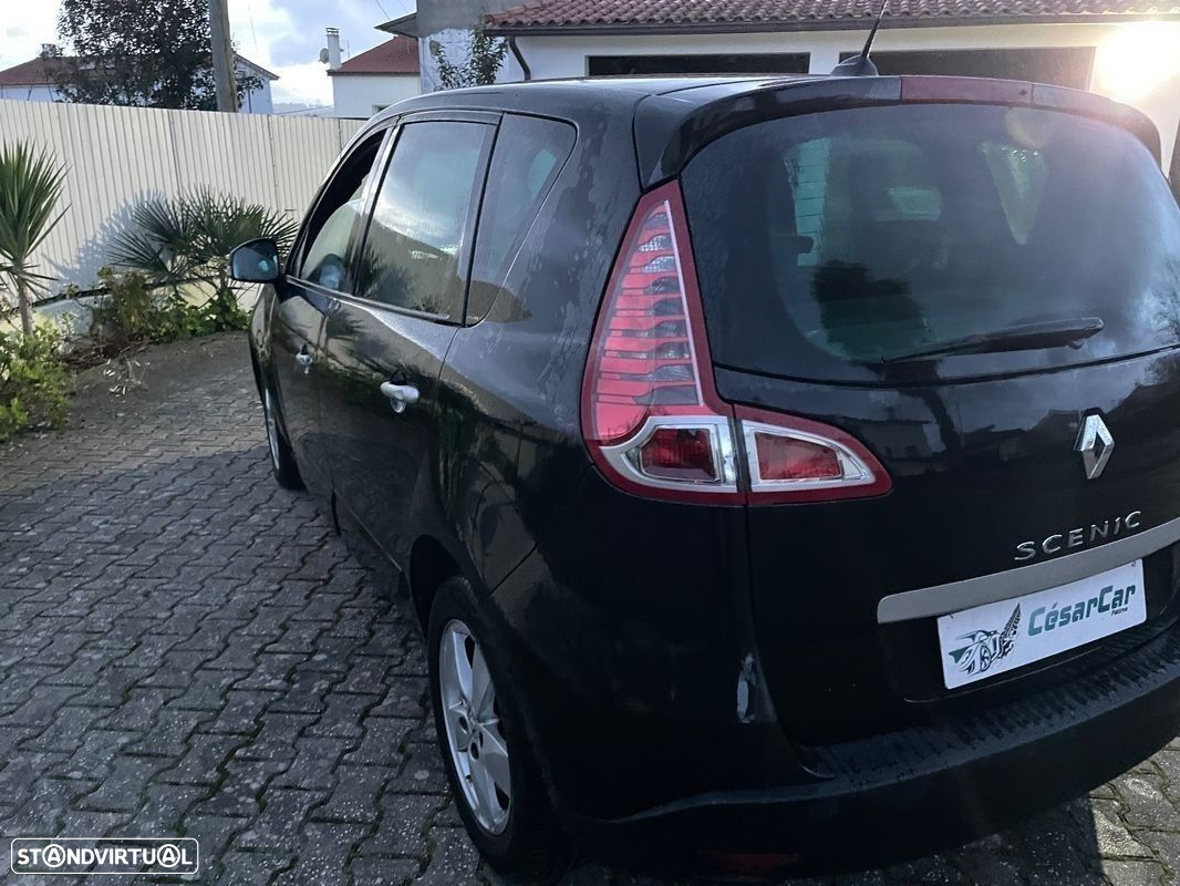 Renault Scénic 1.5 dCi Dynamique S EDC - 11