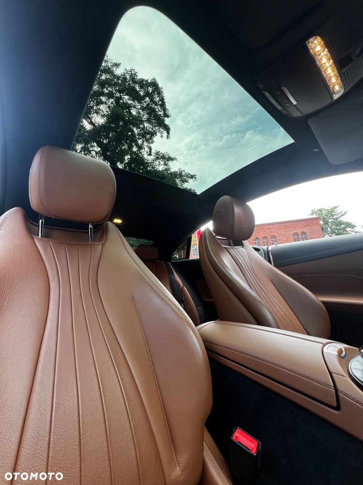 Mercedes-Benz Klasa E 300 9G-TRONIC - 17