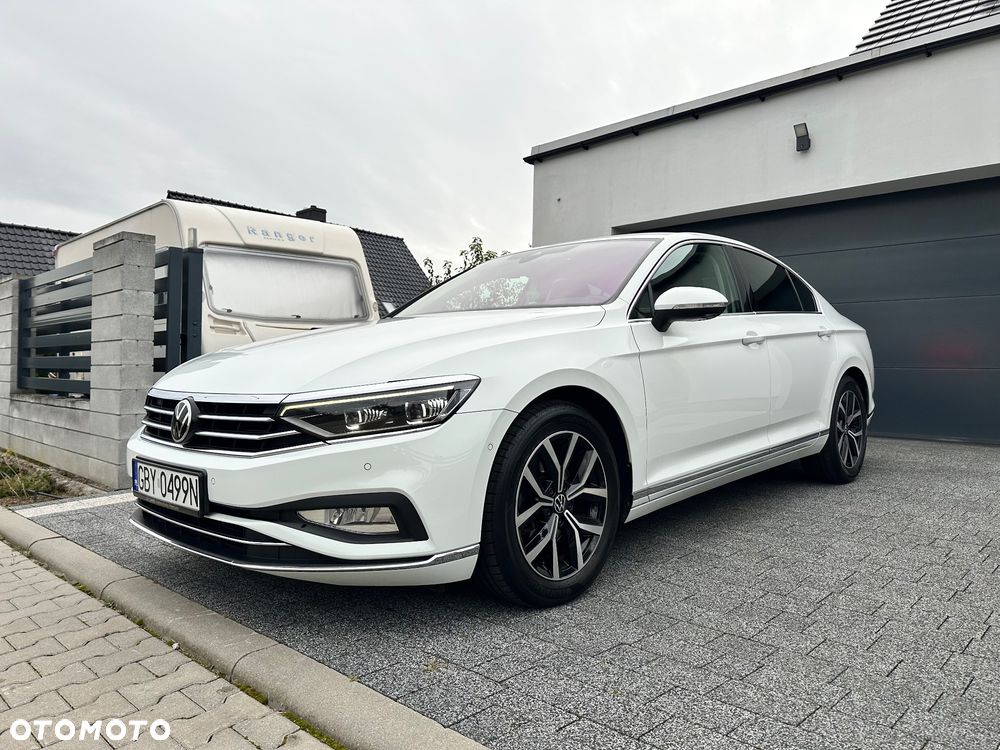 Volkswagen Passat 1.5 TSI EVO Elegance DSG - 2