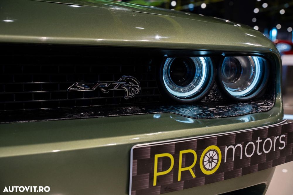 Dodge Challenger - 5