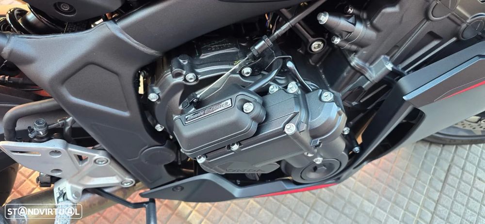 Honda CBR CBR650RAC - 7